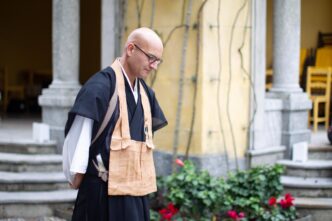 Zen Meister Abt Reding vom Honora Zen Kloster in der Schweiz