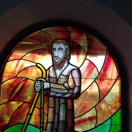 Kapelle-Gueteregg-Pilgerweg-Zen Heiliger Mönch auf der Pilgerreise