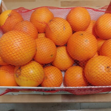 Spende der Familie Lüdi - Orangen für Weihnachten für das Honora Zen Kloster