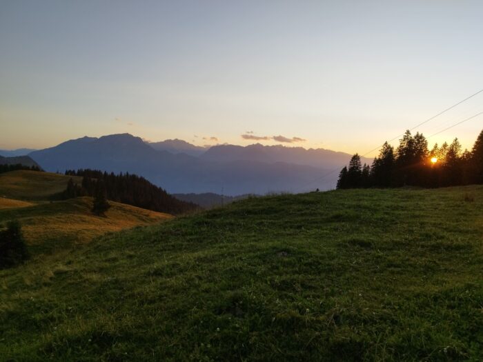 Monatliches Meditationswochenende Grüsch-Danusa - Berghaus Schwänzelegg