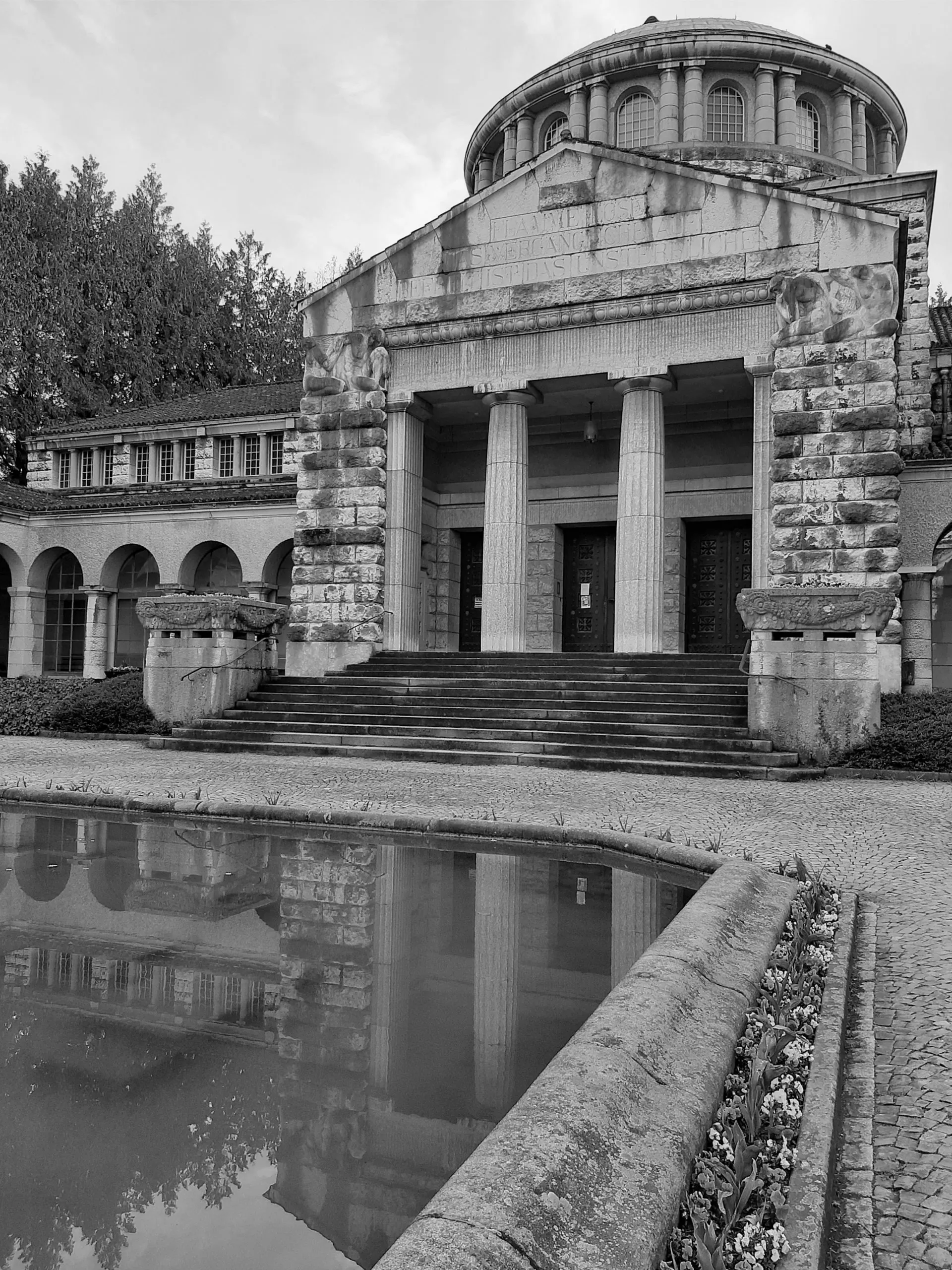Meditation Zürich im Friedhof Sihlfeld mit Zen Mönch Marcel Reding